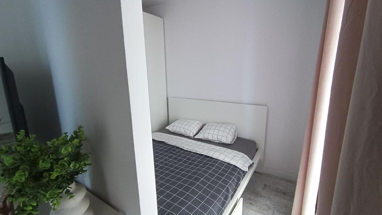 Apartament Niedaleko Centrum Warszawy Варшава Экстерьер фото